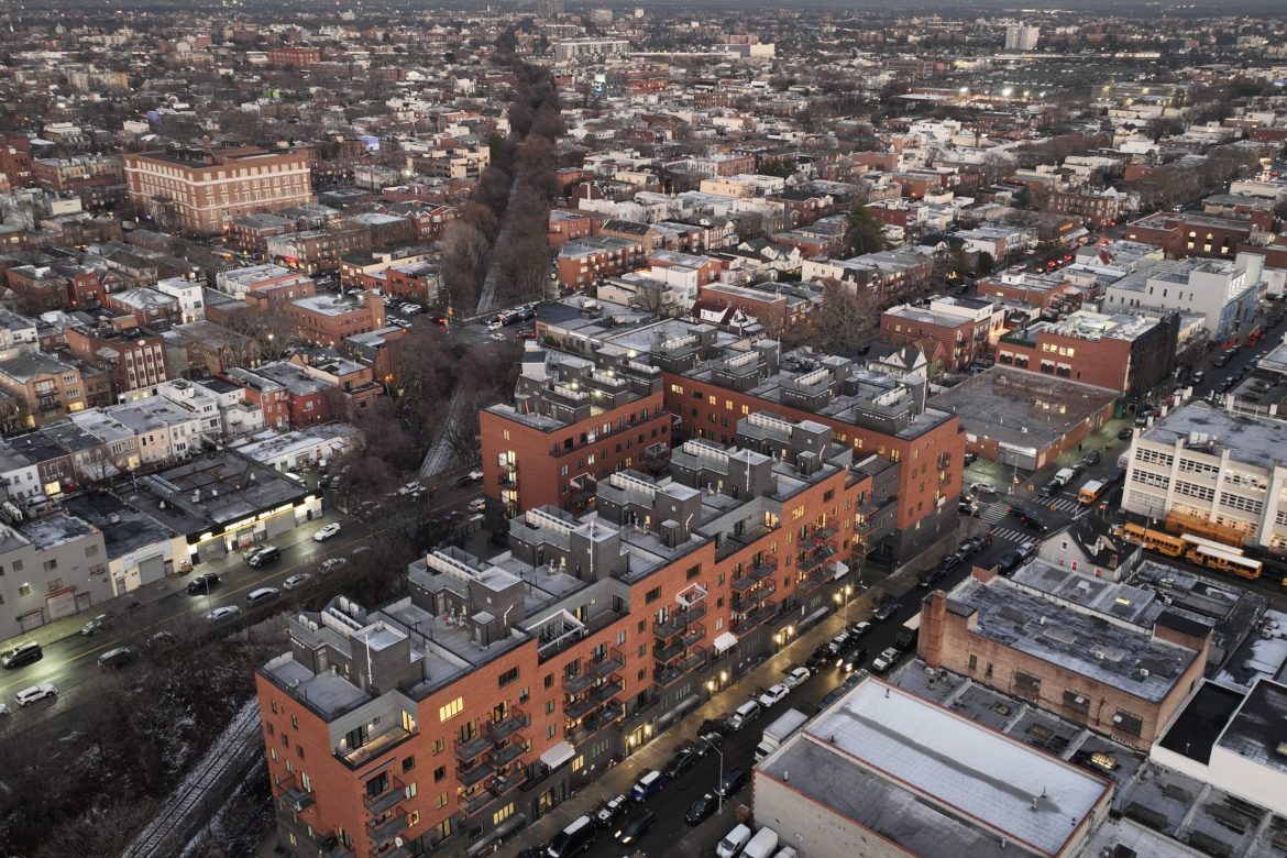 dji_fly_20230228_153958_747_1677625765047_photo